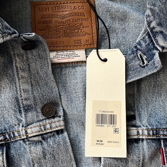 NWT Levi Denim Jacket - Picture 4 of 5